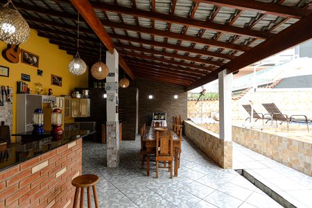 Casa para alugar com 264m², 2 quartos e 10 vagas Casa para alugar com 264m², 2 quartos e 10 vagasChurrasqueira