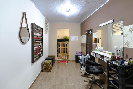 Casa para alugar com 264m², 2 quartos e 10 vagas Casa para alugar com 264m², 2 quartos e 10 vagasQuarto
