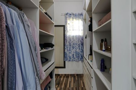 Casa para alugar com 264m², 2 quartos e 10 vagas Casa para alugar com 264m², 2 quartos e 10 vagasCloset