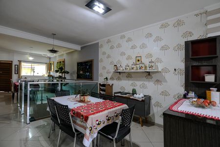 Casa para alugar com 264m², 2 quartos e 10 vagas Casa para alugar com 264m², 2 quartos e 10 vagasCozinha