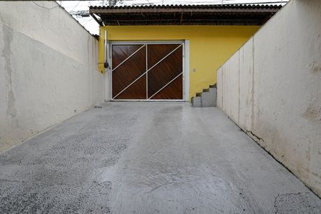 Casa para alugar com 264m², 2 quartos e 10 vagas Casa para alugar com 264m², 2 quartos e 10 vagasGaragem