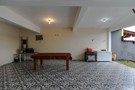 Casa para alugar com 264m², 2 quartos e 10 vagas Casa para alugar com 264m², 2 quartos e 10 vagasGaragem