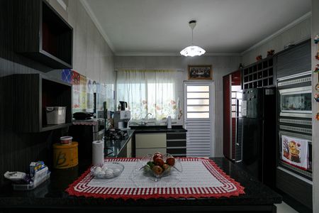Casa para alugar com 264m², 2 quartos e 10 vagas Casa para alugar com 264m², 2 quartos e 10 vagasCozinha