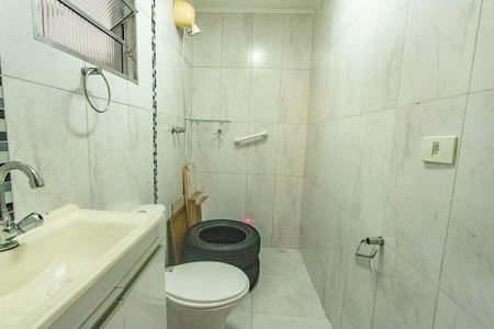 Casa à venda com 125m², 3 quartos e 2 vagas Casa à venda com 125m², 3 quartos e 2 vagasBanheiro de serviço