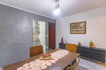 Casa à venda com 125m², 3 quartos e 2 vagas Casa à venda com 125m², 3 quartos e 2 vagasSala de jantar