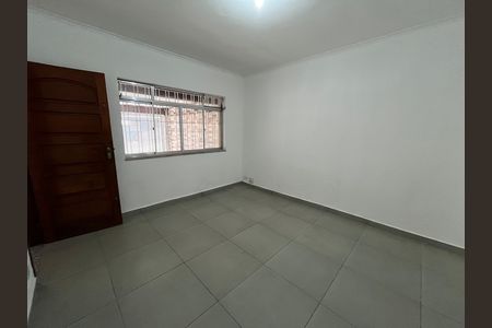 Casa à venda com 130m², 3 quartos e 2 vagas Casa à venda com 130m², 3 quartos e 2 vagasSala