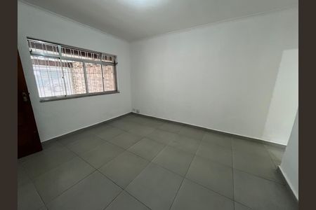 Casa à venda com 130m², 3 quartos e 2 vagas Casa à venda com 130m², 3 quartos e 2 vagasSala