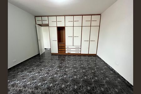 Casa à venda com 130m², 3 quartos e 2 vagas Casa à venda com 130m², 3 quartos e 2 vagasQuarto
