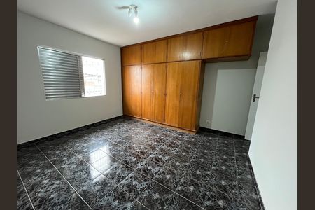 Casa à venda com 130m², 3 quartos e 2 vagas Casa à venda com 130m², 3 quartos e 2 vagasQuarto