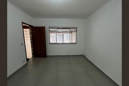 Casa à venda com 130m², 3 quartos e 2 vagas Casa à venda com 130m², 3 quartos e 2 vagasSala