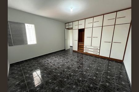 Casa à venda com 130m², 3 quartos e 2 vagas Casa à venda com 130m², 3 quartos e 2 vagasQuarto