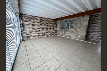 Casa à venda com 130m², 3 quartos e 2 vagas Casa à venda com 130m², 3 quartos e 2 vagasGaragem