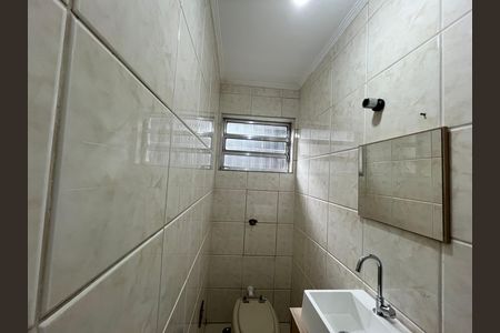 Casa à venda com 130m², 3 quartos e 2 vagas Casa à venda com 130m², 3 quartos e 2 vagasBanheiro