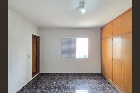 Casa à venda com 130m², 3 quartos e 2 vagas Casa à venda com 130m², 3 quartos e 2 vagasQuarto