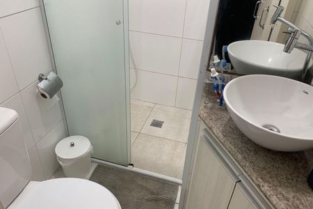 Casa para alugar com 83m², 3 quartos e 1 vaga Casa para alugar com 83m², 3 quartos e 1 vagaBanheiro