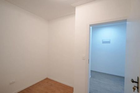 Casa de condomínio à venda com 157m², 3 quartos e 2 vagas Casa de condomínio à venda com 157m², 3 quartos e 2 vagasQuarto
