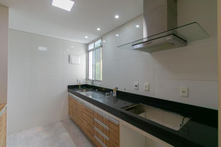 Apartamento para alugar com 96m², 2 quartos e 1 vaga