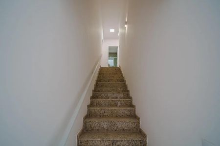 Casa de condomínio à venda com 157m², 3 quartos e 2 vagas Casa de condomínio à venda com 157m², 3 quartos e 2 vagasCorredor