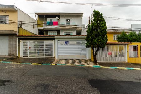 Casa à venda com 200m², 3 quartos e 4 vagasFachada