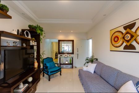 Casa à venda com 200m², 3 quartos e 4 vagasSala