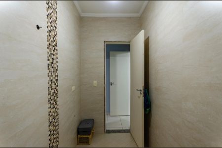 Casa à venda com 200m², 3 quartos e 4 vagasSuíte - Banheiro
