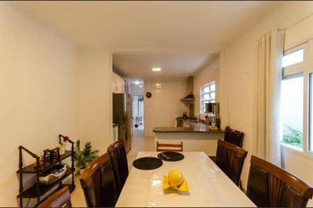 Casa à venda com 200m², 3 quartos e 4 vagasSala de Jantar