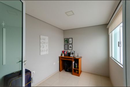 Casa à venda com 200m², 3 quartos e 4 vagasQuarto 2 - Escritório