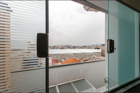Casa à venda com 200m², 3 quartos e 4 vagasQuarto 2 - Escritório - Janela