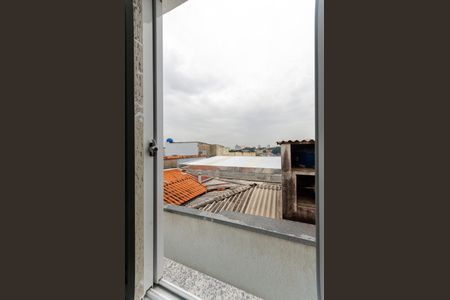 Casa à venda com 200m², 3 quartos e 4 vagasQuarto 1 - Janela