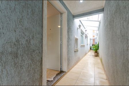 Casa à venda com 200m², 3 quartos e 4 vagasEntrada