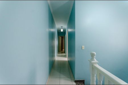 Corredor de casa à venda com 3 quartos, 200m² em Vila Iorio, São Paulo