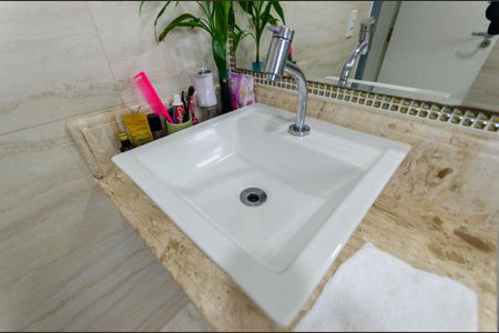 Casa à venda com 200m², 3 quartos e 4 vagasBanheiro