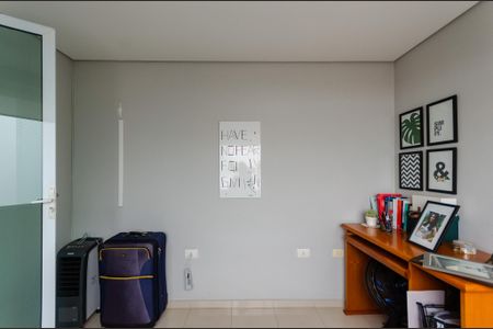 Casa à venda com 200m², 3 quartos e 4 vagasQuarto 2 - Escritório