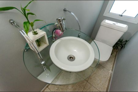 Casa à venda com 200m², 3 quartos e 4 vagasLavabo