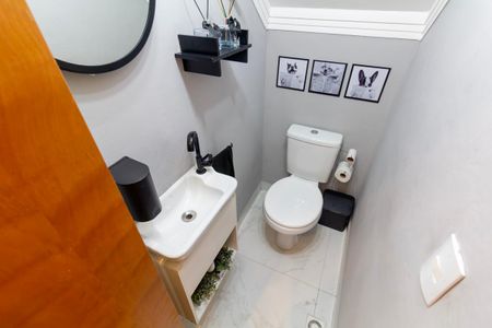Casa à venda com 120m², 3 quartos e 2 vagas Casa à venda com 120m², 3 quartos e 2 vagasLavabo