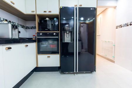 Casa à venda com 120m², 3 quartos e 2 vagas Casa à venda com 120m², 3 quartos e 2 vagasCozinha