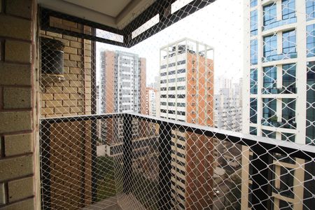 Varanda de apartamento à venda com 1 quarto, 33m² em Moema, São Paulo