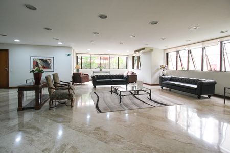 Apartamento à venda com 33m², 1 quarto e 1 vaga Apartamento à venda com 33m², 1 quarto e 1 vagaHall