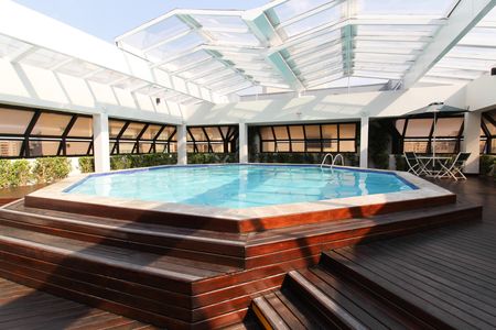 Apartamento à venda com 33m², 1 quarto e 1 vaga Apartamento à venda com 33m², 1 quarto e 1 vagaÁrea comum - Piscina