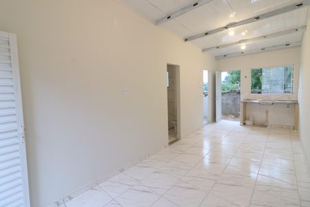 Sala/Cozinha de kitnet/studio para alugar com 1 quarto, 24m² em Rochdale, Osasco