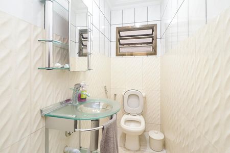 Casa para alugar com 300m², 3 quartos e 3 vagasBanheiro 2