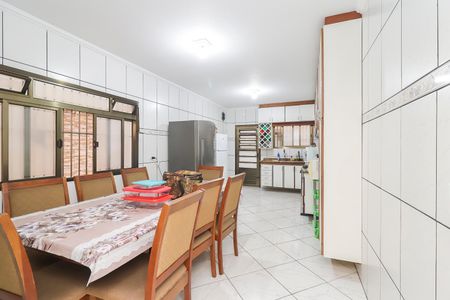 Casa para alugar com 300m², 3 quartos e 3 vagasCozinha
