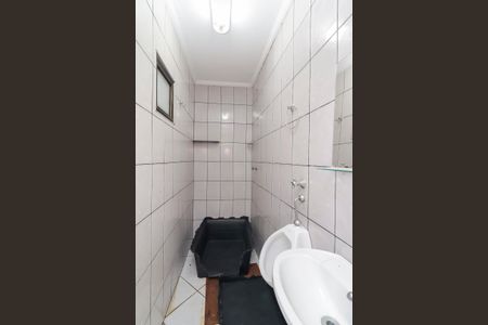 Casa para alugar com 300m², 3 quartos e 3 vagasBanheiro Externo