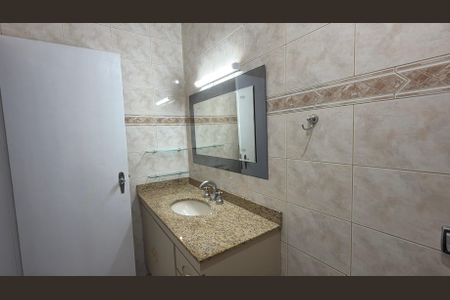 Casa à venda com 200m², 4 quartos e 4 vagas