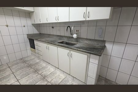 Casa à venda com 200m², 4 quartos e 4 vagas