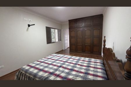 Casa à venda com 200m², 4 quartos e 4 vagas