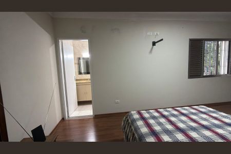 Casa à venda com 200m², 4 quartos e 4 vagas