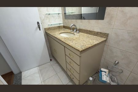 Casa à venda com 200m², 4 quartos e 4 vagas