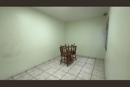 Casa à venda com 200m², 4 quartos e 4 vagas