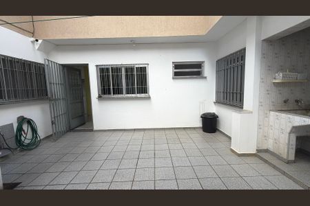 Casa à venda com 200m², 4 quartos e 4 vagas